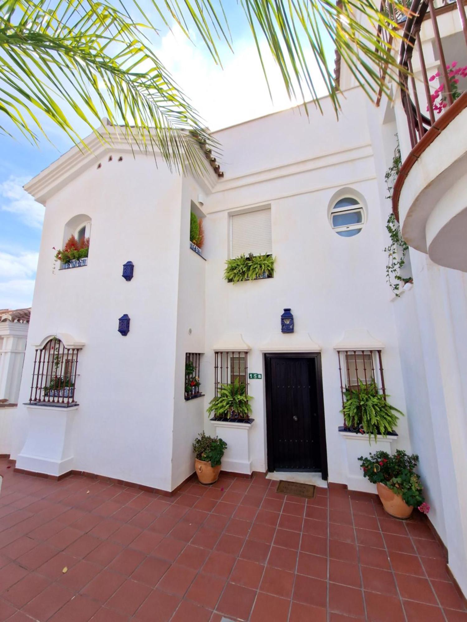 Sun & Palms - Cozy Flat In Quiet Neighbourhood With A Great Pool Area Apartman Málaga Kültér fotó