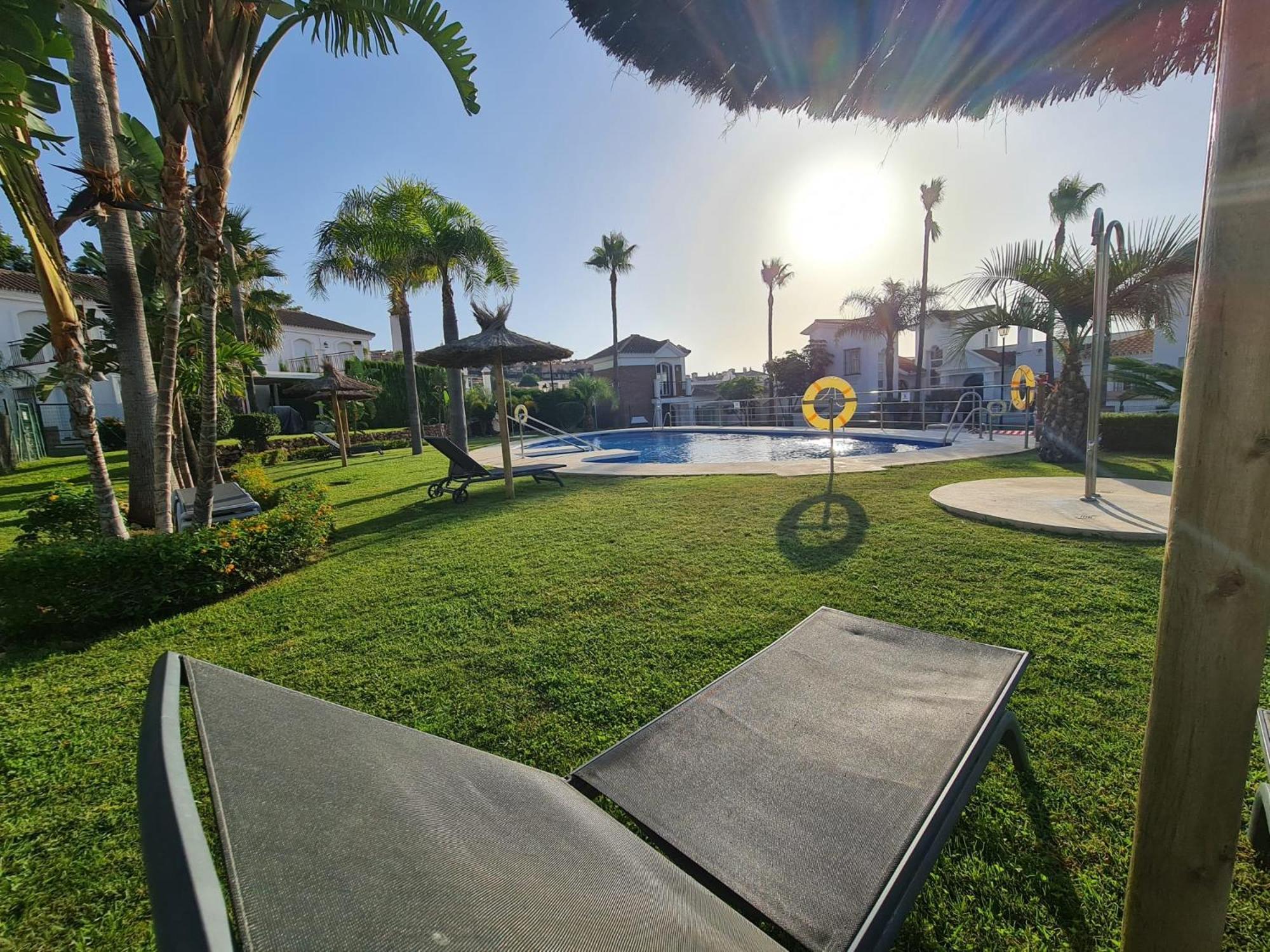 Sun & Palms - Cozy Flat In Quiet Neighbourhood With A Great Pool Area Apartman Málaga Kültér fotó