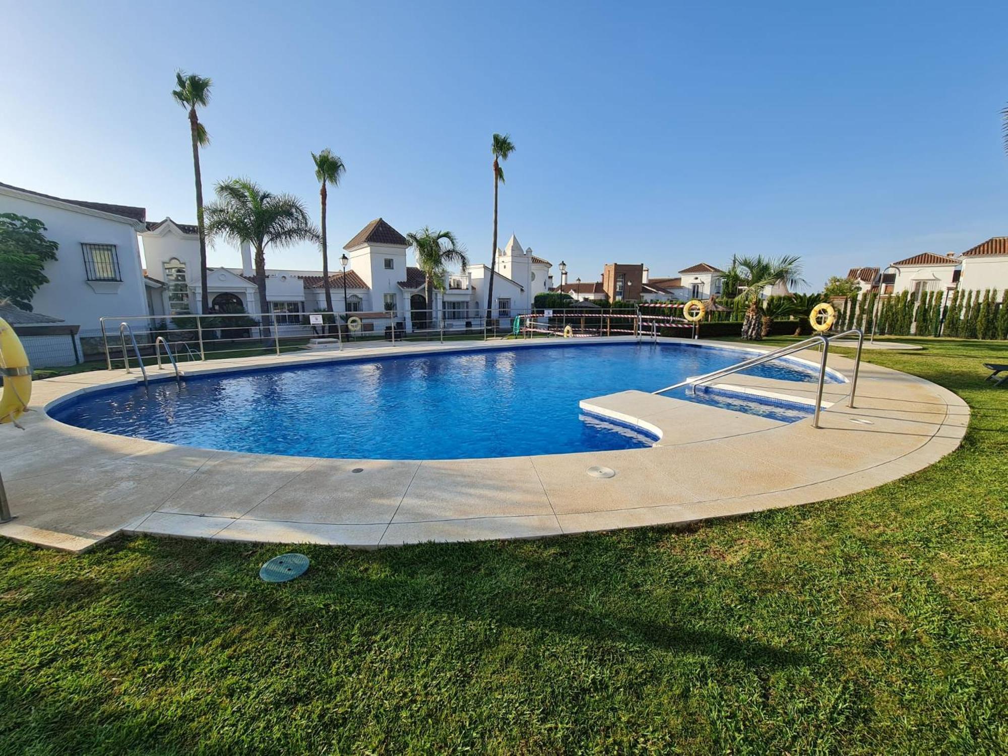 Sun & Palms - Cozy Flat In Quiet Neighbourhood With A Great Pool Area Apartman Málaga Kültér fotó