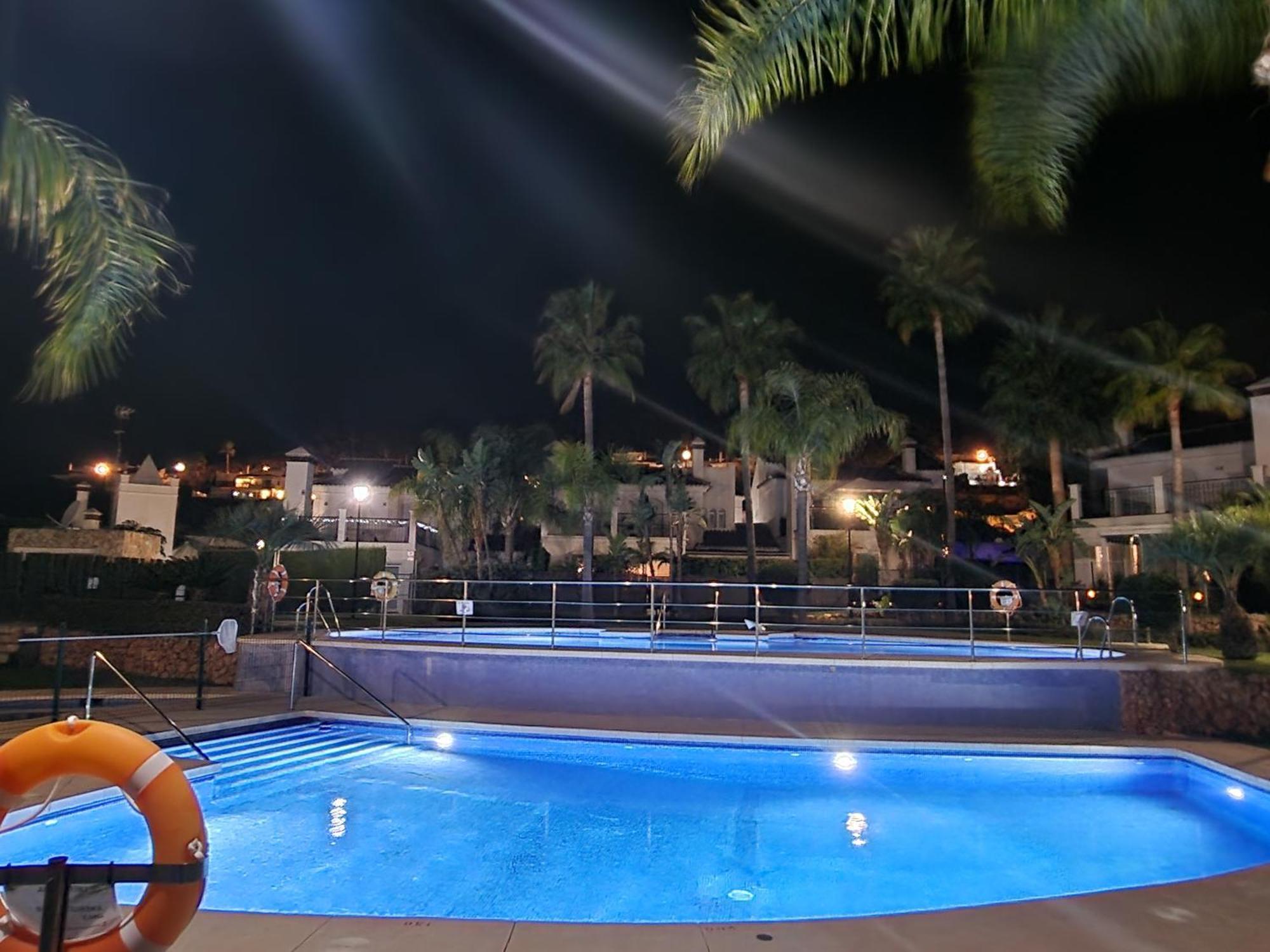 Sun & Palms - Cozy Flat In Quiet Neighbourhood With A Great Pool Area Apartman Málaga Kültér fotó