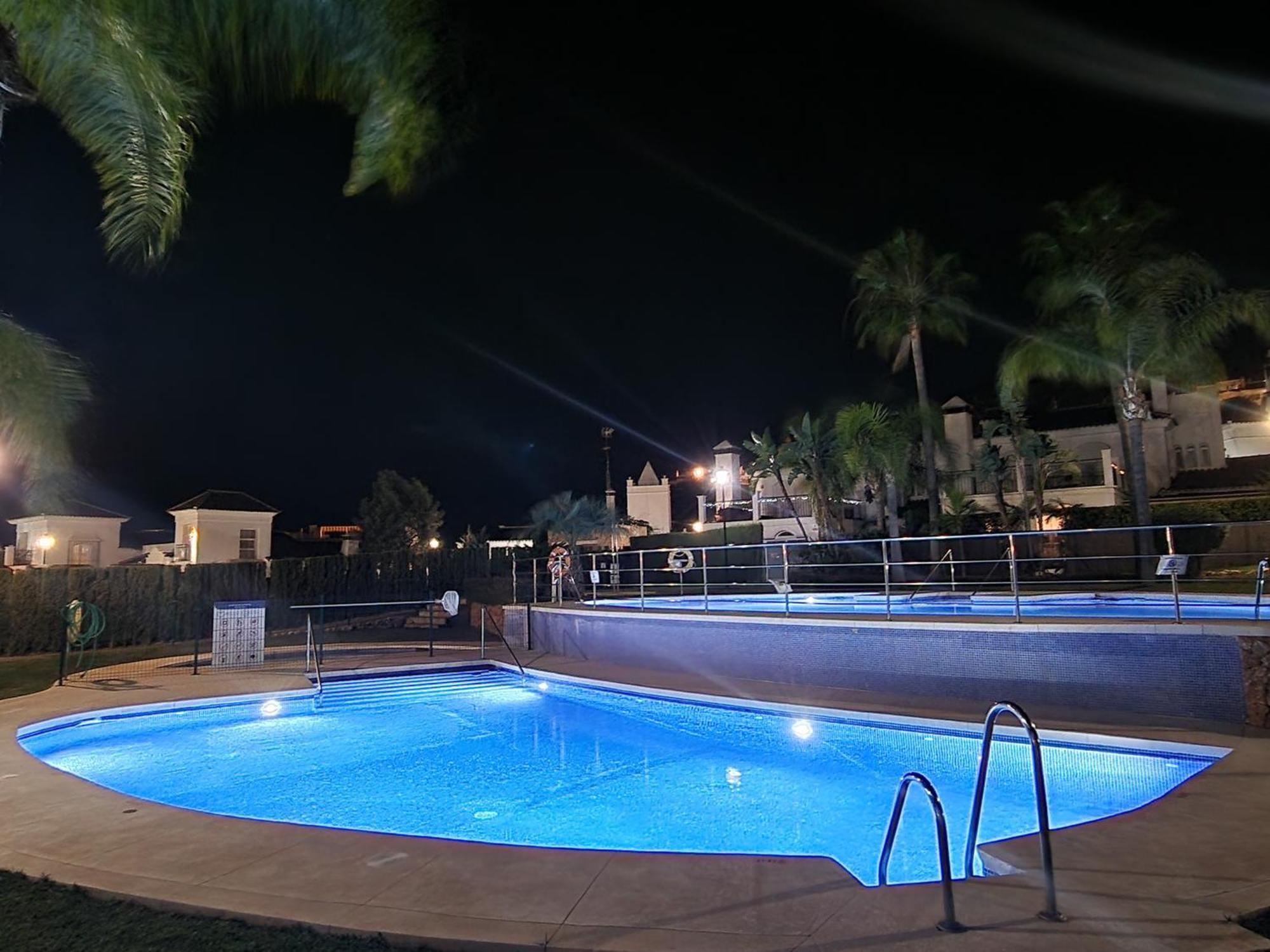 Sun & Palms - Cozy Flat In Quiet Neighbourhood With A Great Pool Area Apartman Málaga Kültér fotó